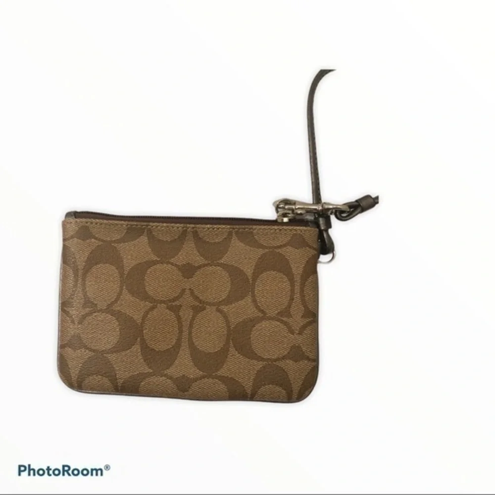 Coach very light